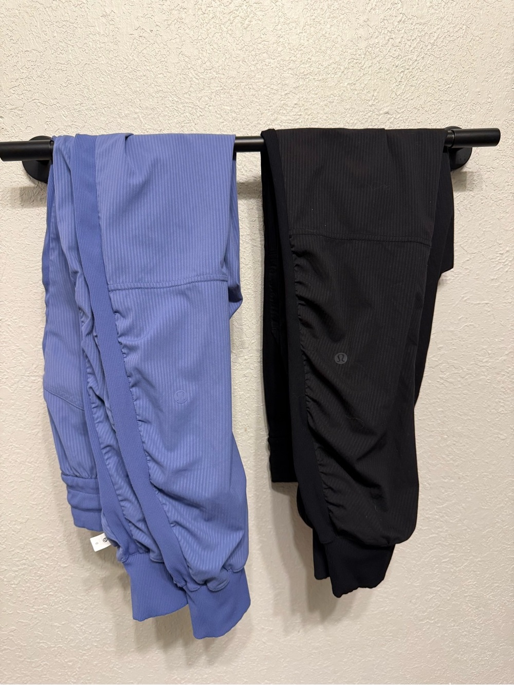 lululemon studio joggers